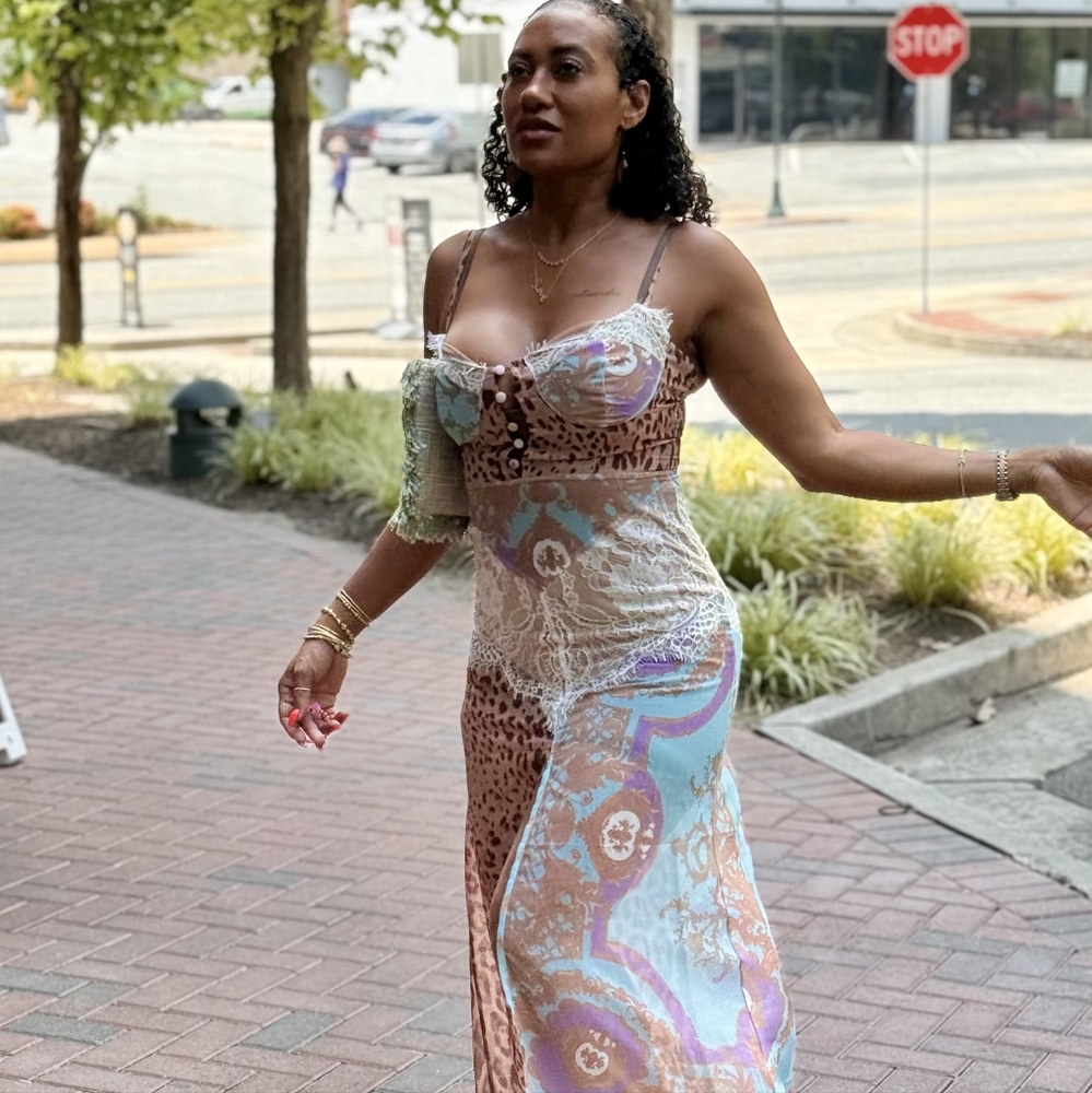 Elegant Patterned Maxi Dress with Lace Details